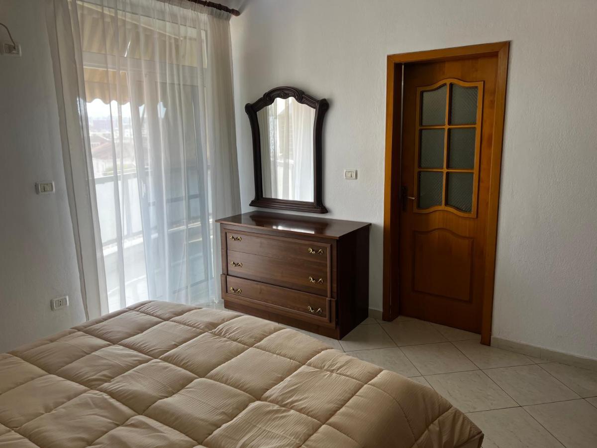 City Central Apartment 2 티라나 외부 사진